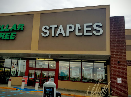 Staples, 16751 Clover Rd, Noblesville, IN 46060, USA, 