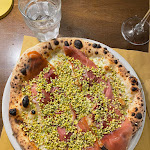 Photo n°2 de l'avis de Celeste.o fait le 09/05/2024 à 20:10 sur le  La Napoletana à Taormina