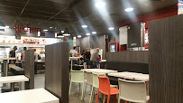 Atmosphère du Restaurant KFC Marseille Les Arnavaux - n°18