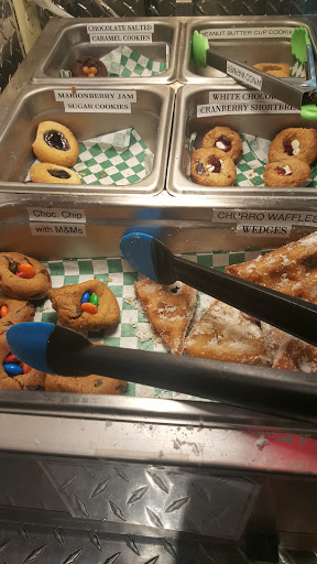 Frozen Yogurt Shop «TartBerry», reviews and photos, 915 SW 9th Ave, Portland, OR 97205, USA