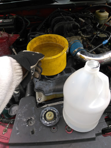 Auto Repair Shop «Meineke Car Care Center», reviews and photos, 2315 W Clay St, St Charles, MO 63301, USA