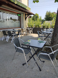 Atmosphère du Restaurant Le Singe Vert à Gretz-Armainvilliers - n°1