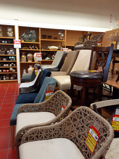 Home Goods Store «Pier 1 Imports», reviews and photos, 1255 NY-300, Newburgh, NY 12550, USA