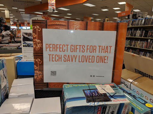 Used Book Store «2nd & Charles», reviews and photos, 2904 Prince William Pkwy, Woodbridge, VA 22192, USA