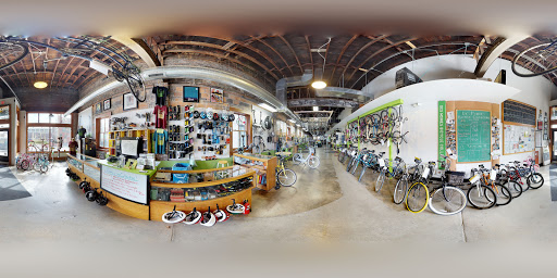 Bicycle Store «Des Moines Bicycle Collective», reviews and photos