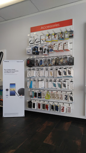 Cell Phone Store «GoWireless Verizon Authorized Retailer», reviews and photos, 177 Sam Walton Way, Terrell, TX 75160, USA