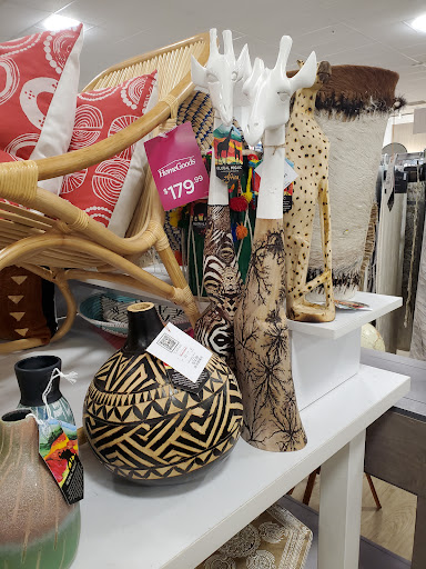 Department Store «T.J. Maxx & HomeGoods», reviews and photos, 221 N West End Blvd, Quakertown, PA 18951, USA