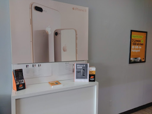 Cell Phone Store «Boost Mobile», reviews and photos, 5203 Cortez Rd W #4, Bradenton, FL 34210, USA