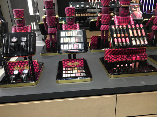 Cosmetics Store «MAC Cosmetics», reviews and photos, 1530 Buena Vista Dr #1b, Lake Buena Vista, FL 32830, USA
