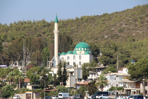 Güvercinlik Cami