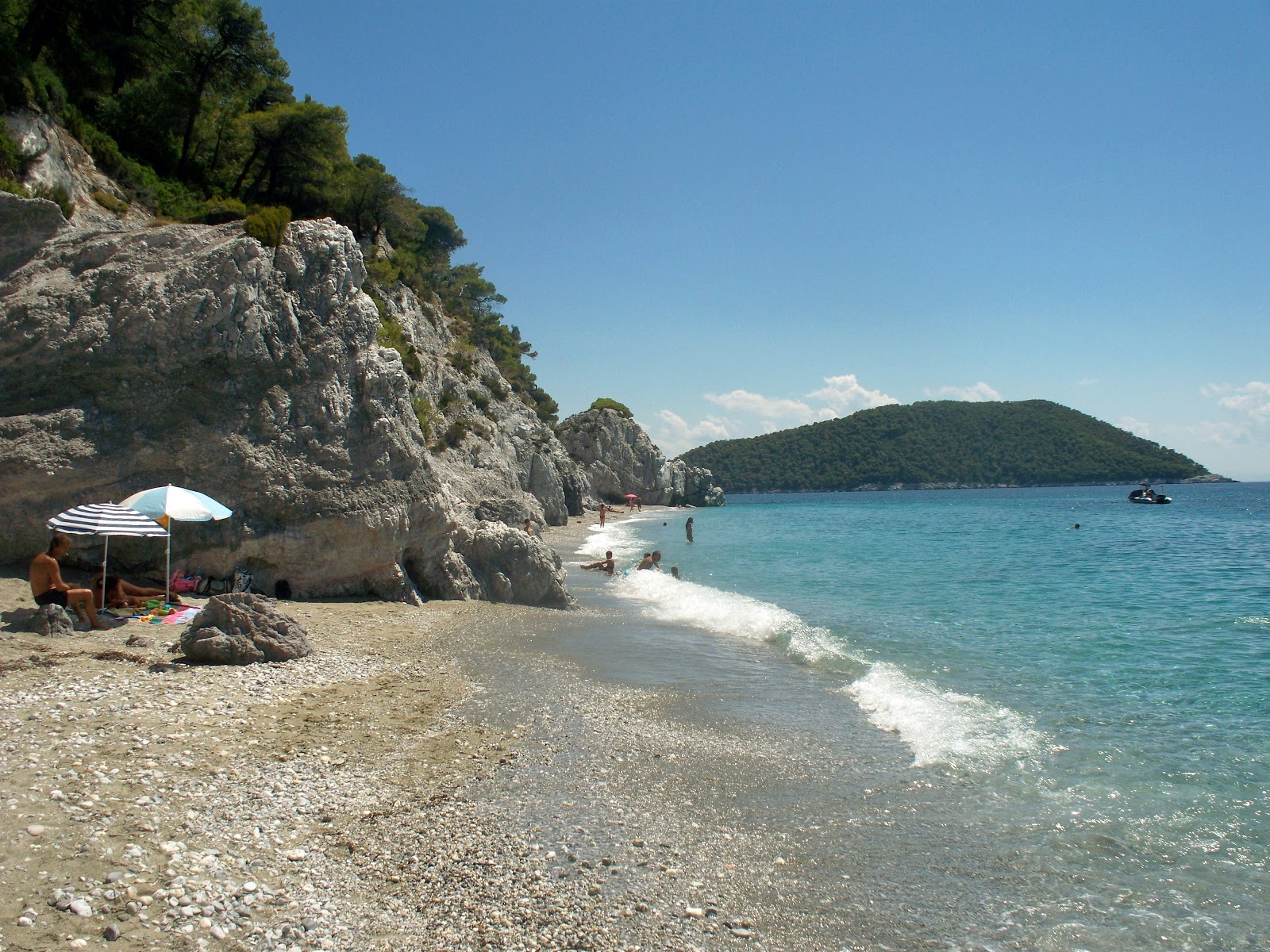 Foto von Hovolo beach mit geräumige küstenlinie