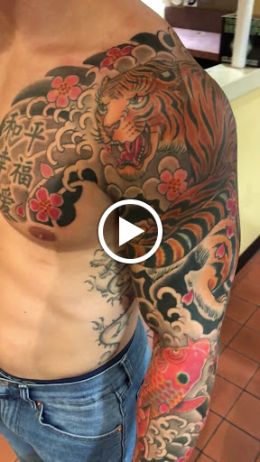 Tattoo Shop «Lark Tattoo», reviews and photos, 1610 Old Country Rd, Westbury, NY 11590, USA