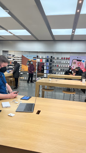 Computer Store «Apple The Greene», reviews and photos, 4422 Cedar Park Dr, Beavercreek, OH 45440, USA