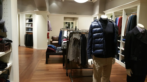 Clothing Store «Banana Republic», reviews and photos, 700 White Plains Rd, Scarsdale, NY 10583, USA