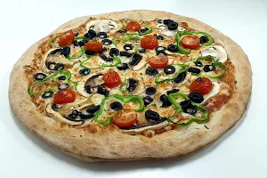 Pizzeria Camarma image