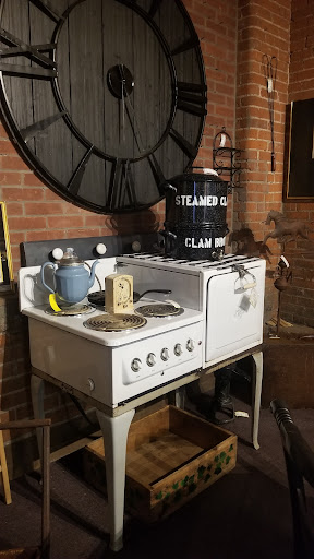 Consignment Shop «Consignment Gallery at 56», reviews and photos, 56 Sterling St, Clinton, MA 01510, USA