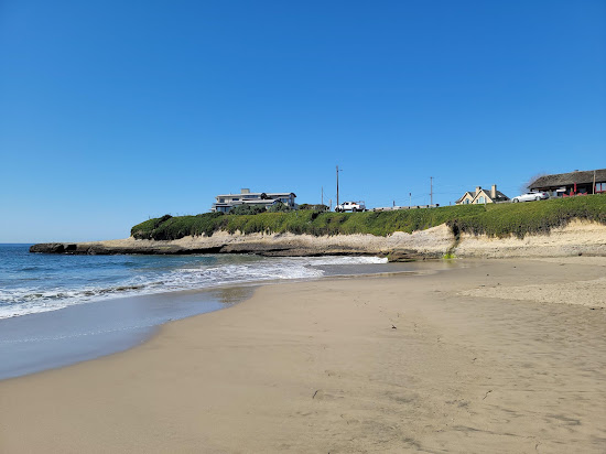 Sunny Cove Beach