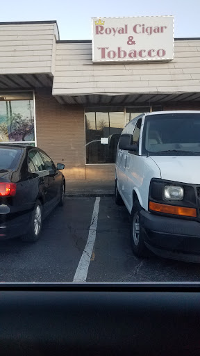Royal Cigar and Tobacco, 1512 Roswell Rd B, Marietta, GA 30068, USA, 