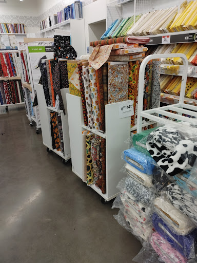 Fabric Store «Jo-Ann Fabrics and Crafts», reviews and photos, 6930 W Kellogg Dr, Wichita, KS 67209, USA