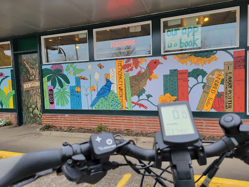 Used Book Store «Tsunami Books», reviews and photos, 2585 Willamette St, Eugene, OR 97405, USA