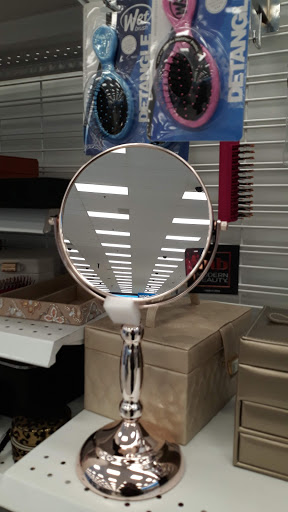 Clothing Store «Ross Dress for Less», reviews and photos, 3201 Eastway Dr, Charlotte, NC 28205, USA