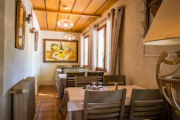Atmosphère du Restaurant sicilien Chez Sylvia à Bormes-les-Mimosas - n°4