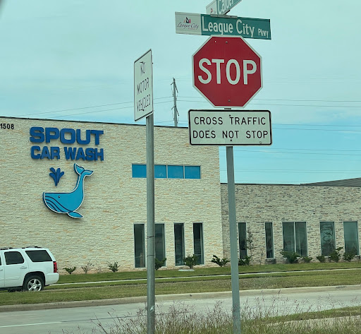 Spout Car Wash en League City