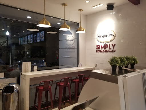 Ice Cream Shop «Häagen-Dazs® Ice Cream Shop», reviews and photos, 22 E Ridgewood Ave, Ridgewood, NJ 07450, USA