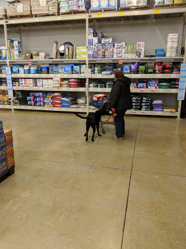 Pet Supply Store «PetSmart», reviews and photos, 5812 Youngstown Warren Rd, Niles, OH 44446, USA