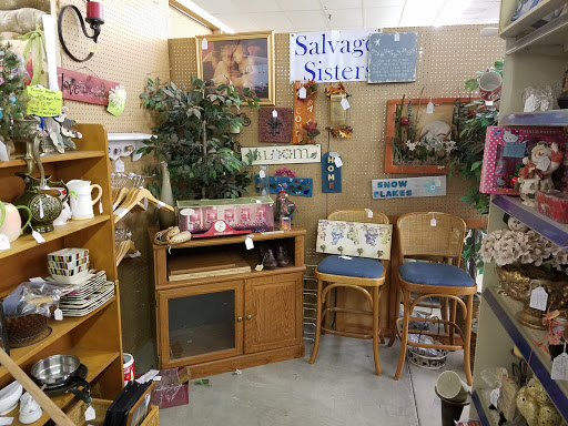 Antique Store «Collectamania», reviews and photos, 3200 Delaware Ave, Des Moines, IA 50313, USA