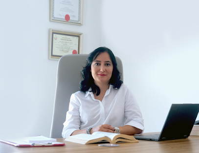 Uzm. Dr. Ayçe Şener