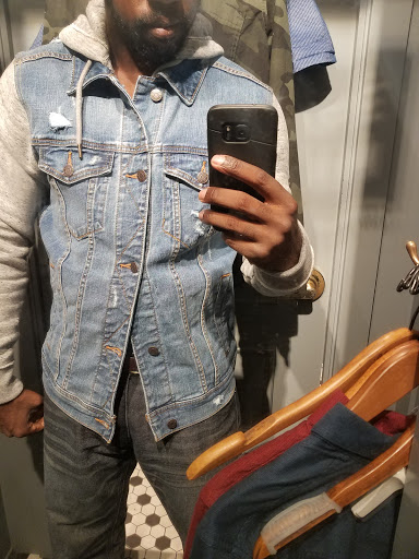 Clothing Store «Hollister Co.», reviews and photos, 8000 Biscayne Blvd #806, Plantation, FL 33388, USA