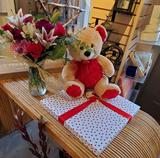 Gift Shop «Flowers In the Attic», reviews and photos, 7505 Saltsburg Rd, Pittsburgh, PA 15235, USA