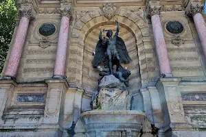 Place Saint-Michel image