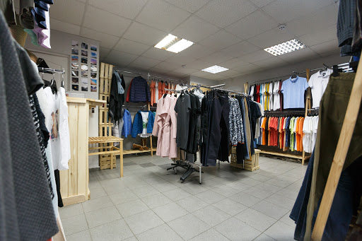 Магазин мужской и женской одежды 