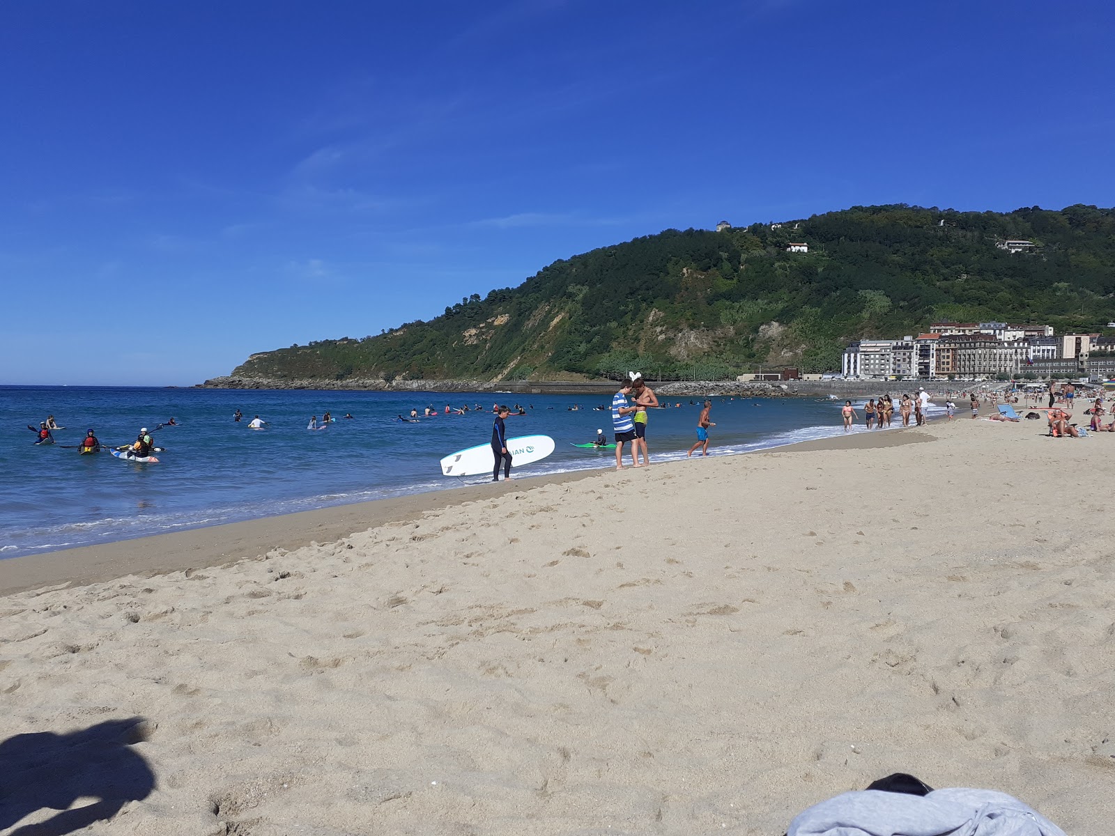 Fotografija Plaža Zurriola udobje območja