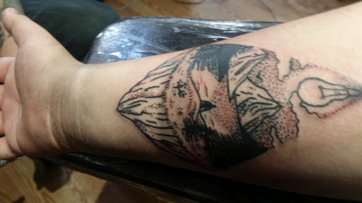 Tattoo Shop «Jackalope Custom Tattoo», reviews and photos, 1001 E Burnside St, Portland, OR 97214, USA