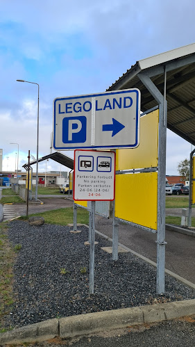 Anmeldelser af P6 Legoland i Vejen - Parkeringsanlæg