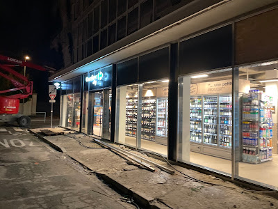Carrefour City à Talence
