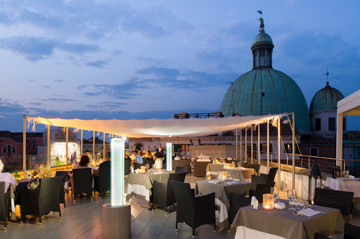 Top of the Carlton Sky Lounge and Restaurant