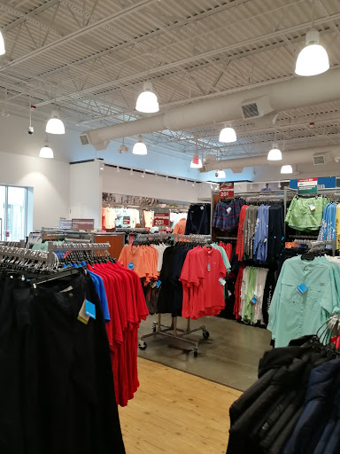 Sportswear Store «Columbia Sportswear Outlet Store at Premium Outlets», reviews and photos, 2300 Grand Cypress Dr #170, Lutz, FL 33559, USA