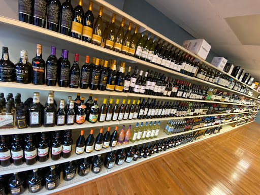 Liquor Store «Village Wine & Liquor Inc», reviews and photos, 161 N Wellwood Ave, Lindenhurst, NY 11757, USA
