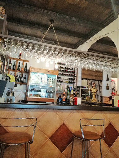 Restaurante Tropicana - C. Virgen de los Dolores, 11, 29400 Ronda, Málaga