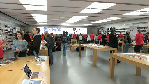 Computer Store «Apple Westfarms», reviews and photos, 500 W Farms Mall, Farmington, CT 06032, USA