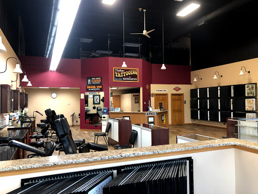 Tattoo Shop «Vanity Tattoo», reviews and photos, 28 S Western Ave, Carpentersville, IL 60110, USA