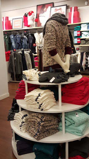 Clothing Store «Gap Factory Store», reviews and photos, 741 S Broadway, Los Angeles, CA 90014, USA