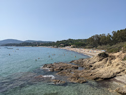 Foto av Plage de Gigaro med lång rak strand