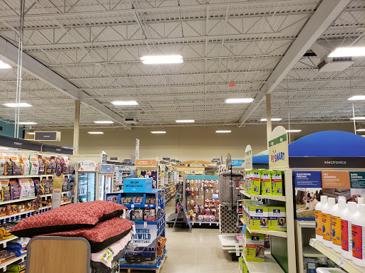 Pet Supply Store «PetSmart», reviews and photos, 11200 Fountains Way, Maple Grove, MN 55369, USA