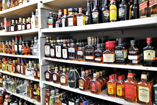 Liquor Store «Peachtree Package Store», reviews and photos, 300 Peachtree St NE # Cs1, Atlanta, GA 30308, USA