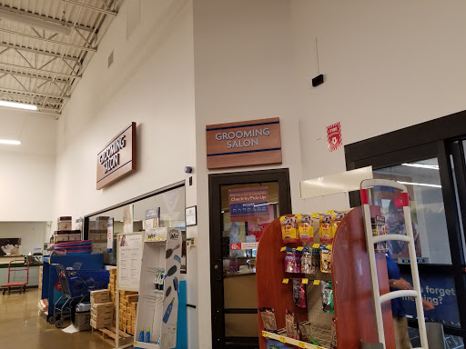 Pet Supply Store «PetSmart», reviews and photos, 5812 Youngstown Warren Rd, Niles, OH 44446, USA